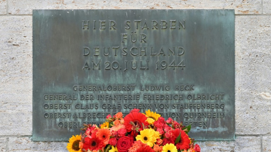  Eklat bei Stauffenberg-Gedenken: Bonhoeffer-Gro&szlig;neffe will AfD-Kranz entfernen 