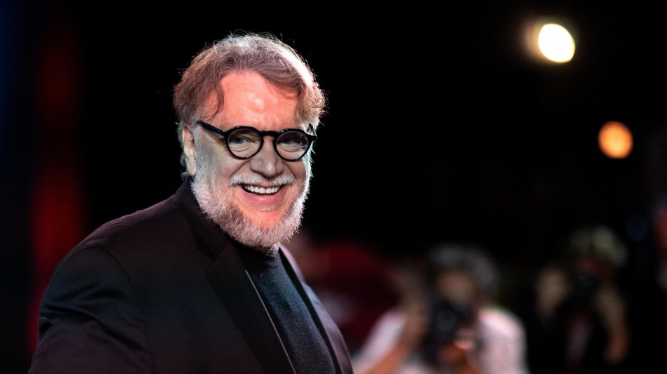  Del Toro, oggi ci dicono che l'arte si pu&ograve; fare con una fottuta app 