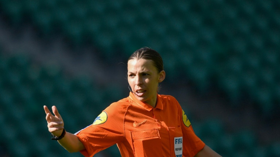 Foot: Frappart, premi&egrave;re femme d&eacute;sign&eacute;e pour arbitrer la finale de Coupe de France