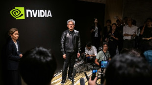 Jaqueta de couro do CEO da Nvidia &eacute; leiloada por US$ 960 mil