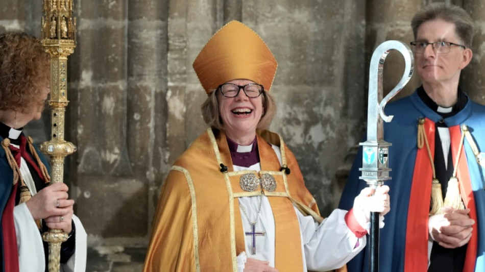  Sarah Mullally se convierte en la primera mujer al mando de la Iglesia anglicana 