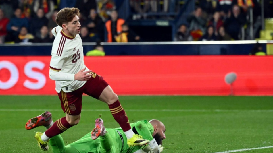  V&iacute;ctor Mu&ntilde;oz, del fallo en un Cl&aacute;sico a marcar en su debut con La Roja 