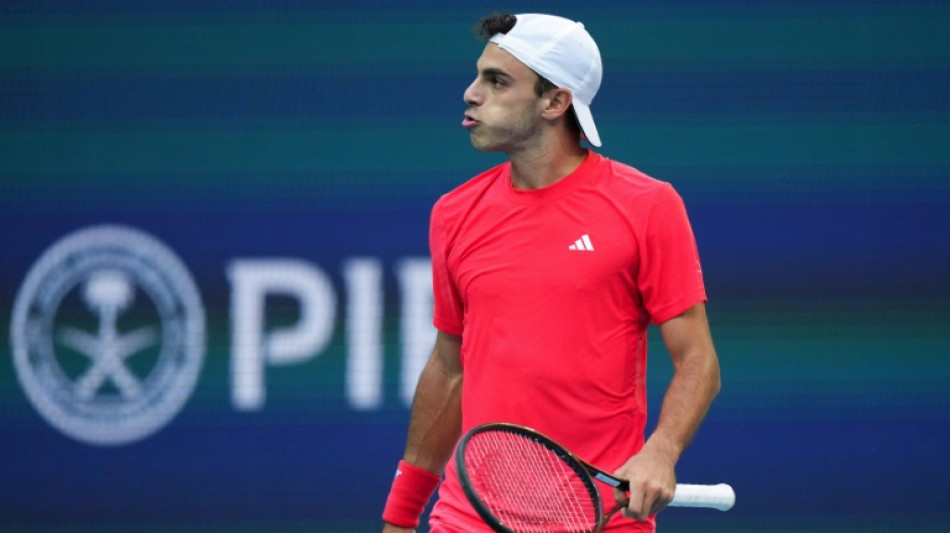 Dimitrov vence Cer&uacute;ndolo e vai &agrave;s quartas de final do Masters 1000 de Miami