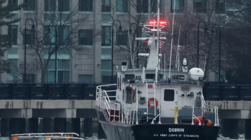 Turistas espa&ntilde;oles y piloto mueren en accidente de helic&oacute;ptero en Nueva York