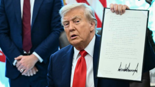 Trump suggests many Americans 'like a dictator' 