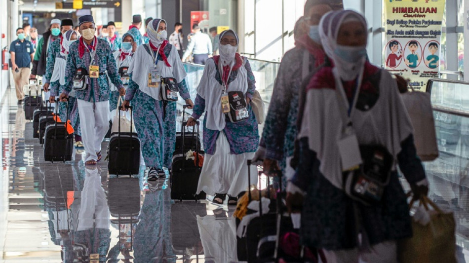 Erste ausl&auml;ndische Pilger seit zwei Jahren zum Hadsch in Saudi-Arabien eingetroffen