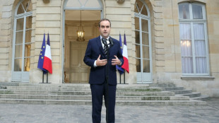 Lecornu tente d'unir sa coalition avant de d&eacute;voiler son gouvernement