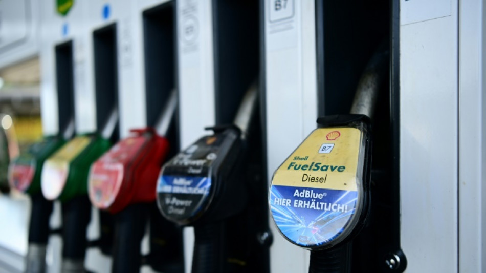  Spritpreise steigen &uuml;ber Ostern weiter - Entlastungen gefordert 