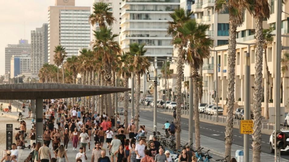 Les Israéliens, soulagés, reprennent leur vie normale après le cessez-le-feu avec l'Iran