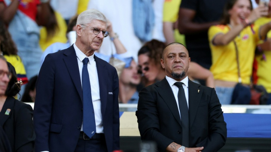  Fifa vai reavaliar pausa para hidrata&ccedil;&atilde;o ap&oacute;s cr&iacute;ticas na Copa, diz Wenger 