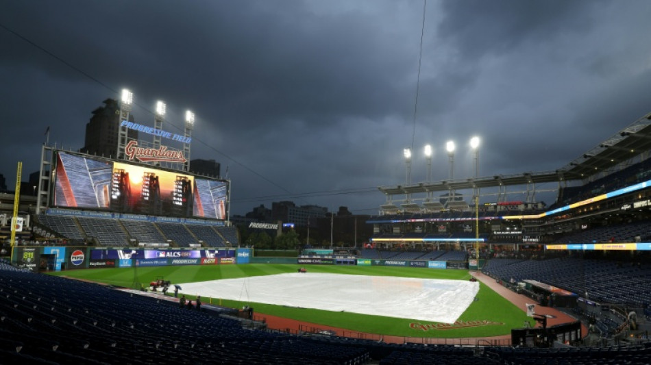  Guardians-Rays MLB playoff game start delayed by rain 