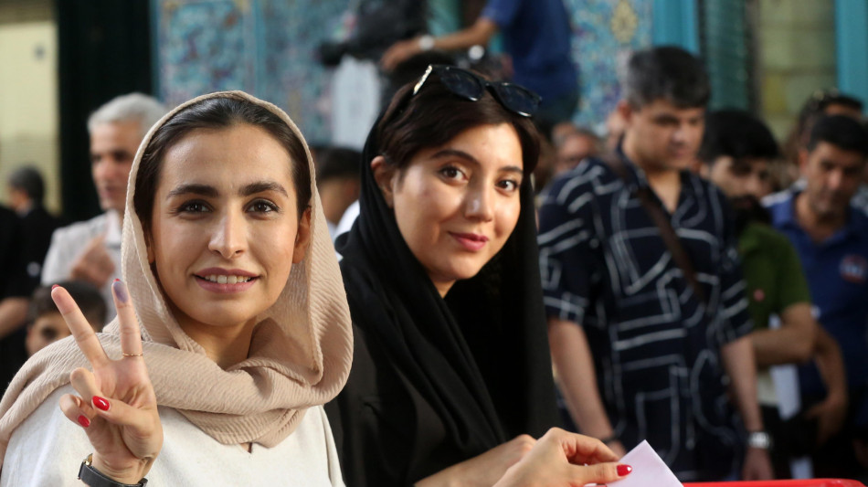 Presidenziali in Iran, l'affluenza a Teheran &egrave; in aumento