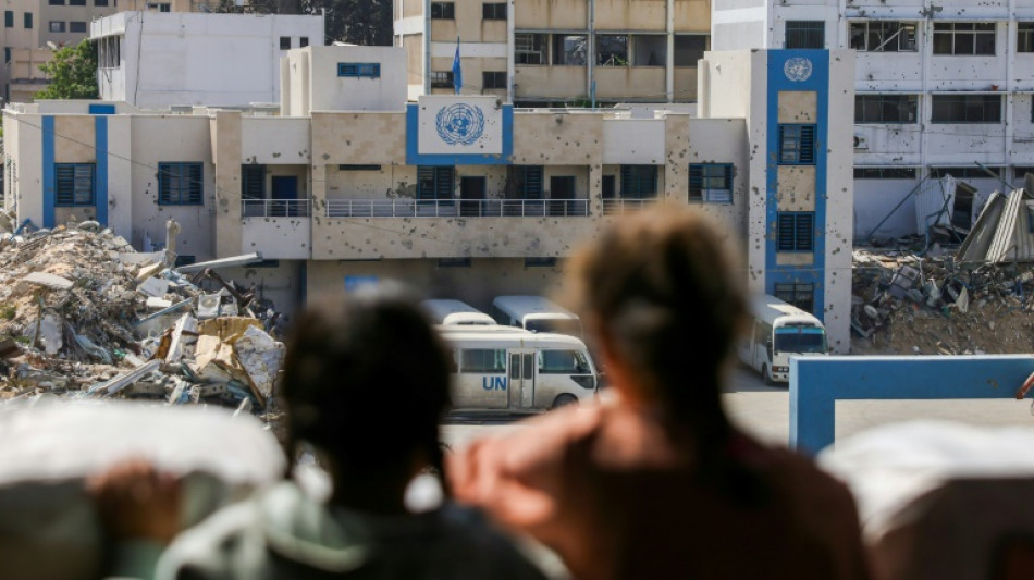 Over 11 mn refugees risk losing aid because of funding cuts: UN