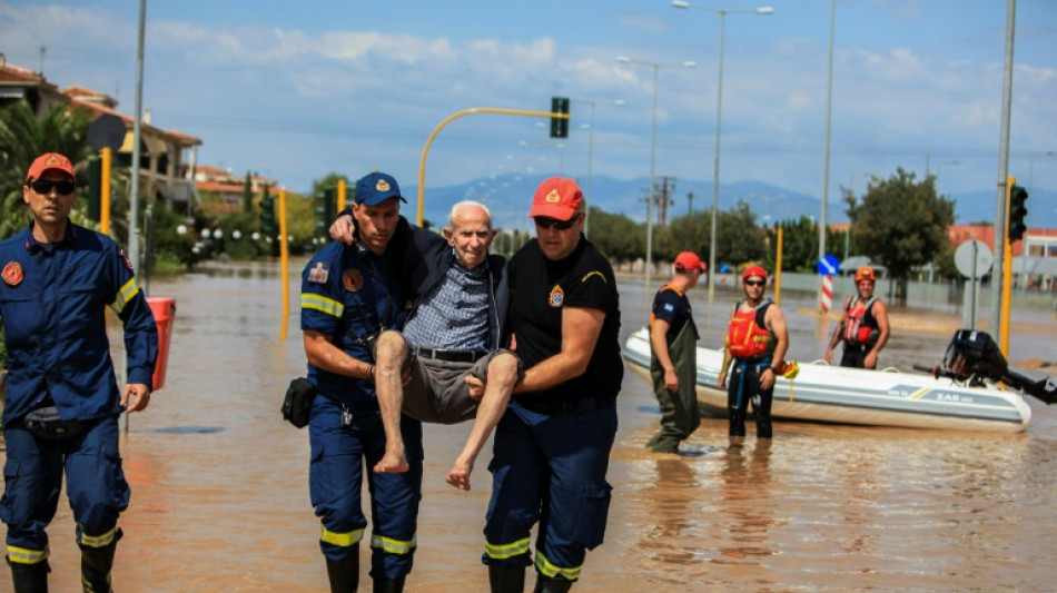 Inondations en Gr&egrave;ce: 14 morts selon un nouveau bilan