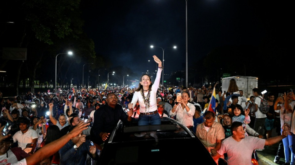  "Que nadie se entrometa" en la "estabilidad" de Venezuela, advierte la presidenta tras el regreso de Machado 