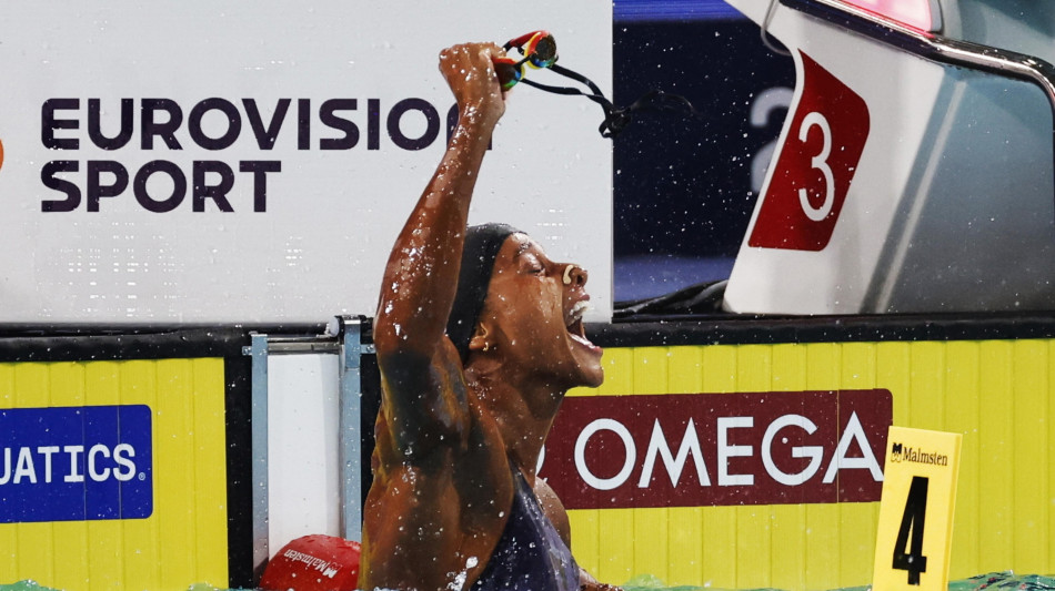  Europei nuoto: Sara Curtis oro e record del mondo nei 50 dorso 
