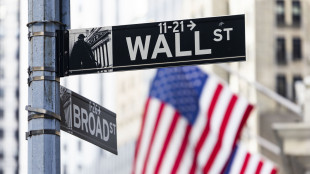 Wall Street cala con tensioni sui Treasury, faro su taglio tasse