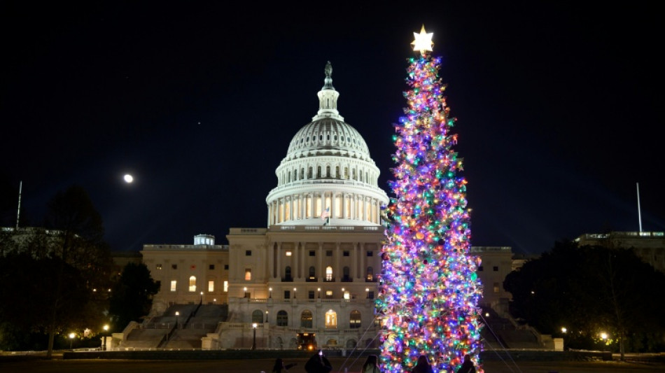  Cámara baja de EEUU aprueba iniciativa sobre estrategia de defensa 2026 