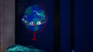 France's homeless wrap up to survive at freezing year's end