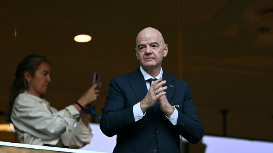  Infantino condena declara&ccedil;&otilde;es racistas contra Kylian Mbapp&eacute; 