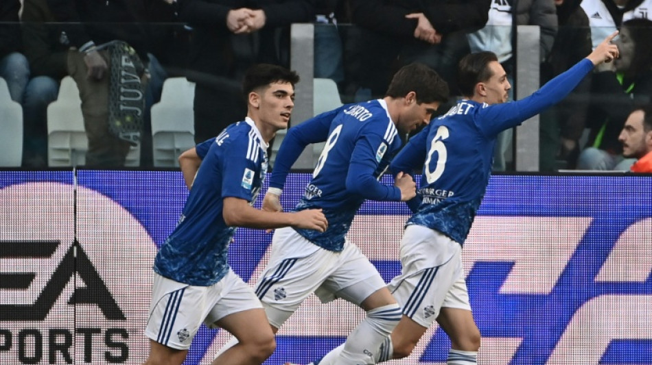  Juventus end bad week with 2-0 loss against Como  