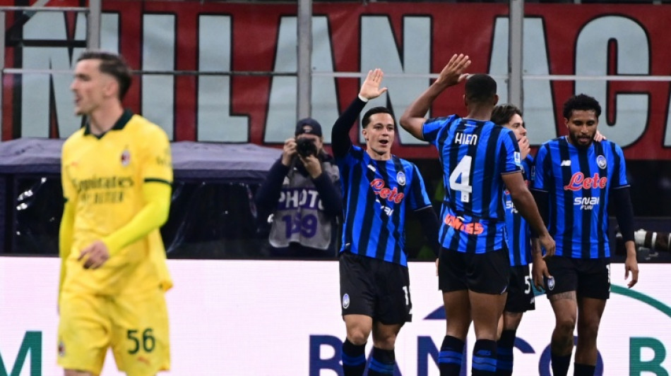  Milan se complica na briga pela Champions; Fiorentina garante perman&ecirc;ncia na Serie A 