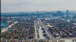 Crisi Mar Rosso, Singapore aumenta la capacit&agrave; degli ormeggi