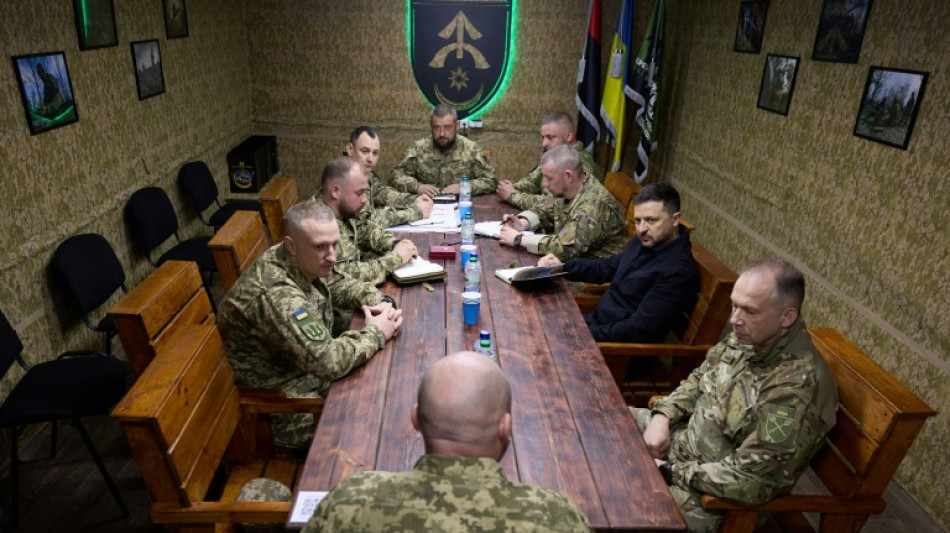  Zelenski abre una nueva p&aacute;gina tras remplazar al jefe del ej&eacute;rcito ucraniano 
