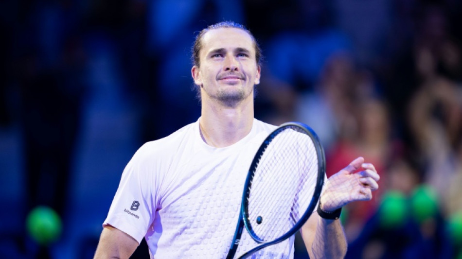  Zverev e Alcaraz v&atilde;o &agrave;s semifinais do ATP 500 de Viena; Medvedev se garante no Finals 