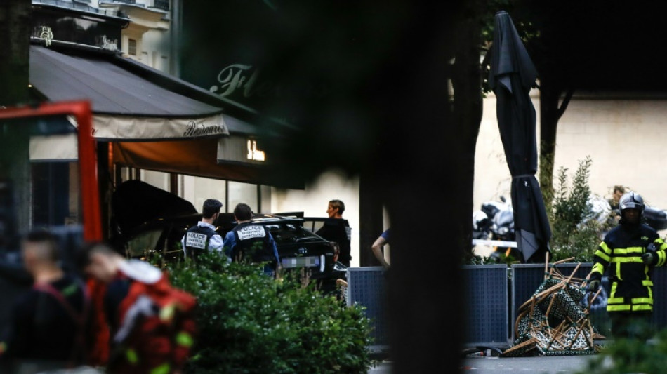 Terrasse percut&eacute;e par une voiture: "l'acte pourrait &ecirc;tre intentionnel", le suspect intern&eacute; en psychiatrie