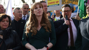 Indignaci&oacute;n en el Reino Unido por un art&iacute;culo mis&oacute;gino sobre una diputada