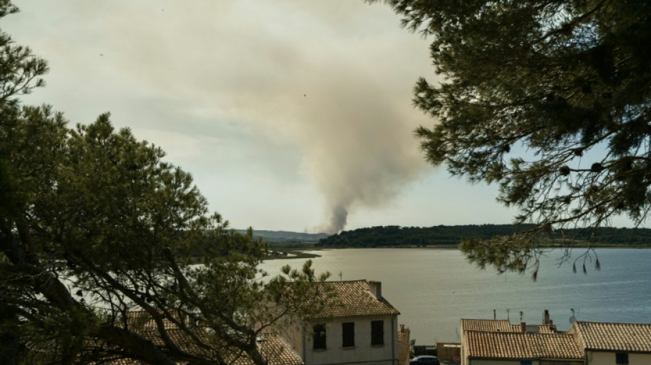 Importants feux dans l'Aude, un camping et une abbaye évacués