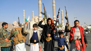 Huthis lan&ccedil;am novo ataque com m&iacute;ssil contra cargueiro no Mar Vermelho