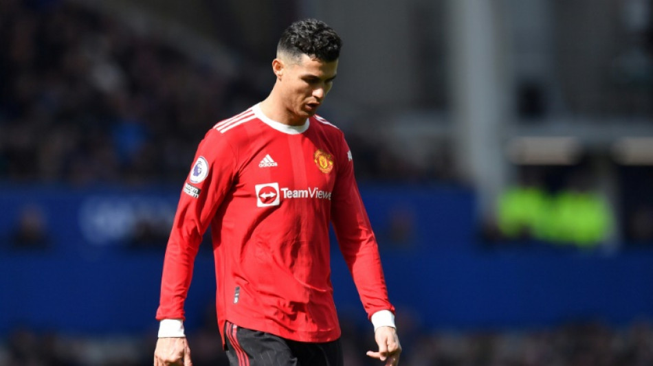 Angleterre: enqu&ecirc;te pour "agression" apr&egrave;s le geste d'humeur de Ronaldo &agrave; Everton
