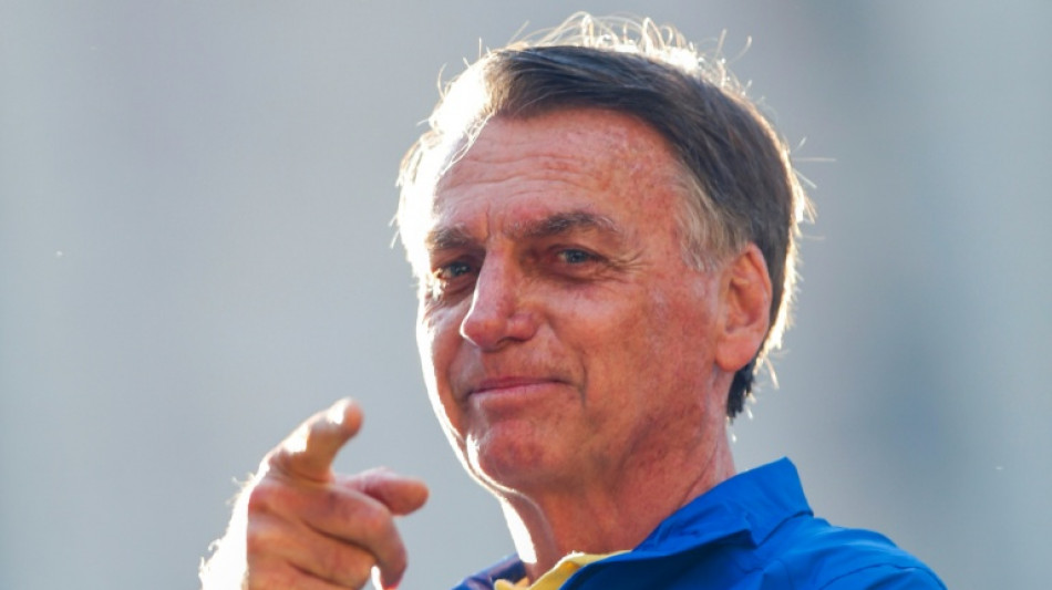 Bolsonaro cancela agenda de julho por novos problemas de saúde