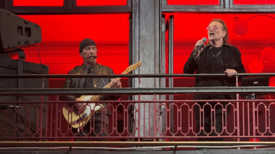  Le groupe U2 donne des concerts surprise &agrave; Dublin pour ses 50 ans 