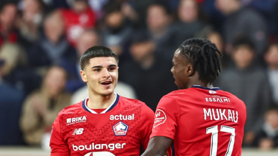 Lille vence Lens em cl&aacute;ssico e se aproxima da zona da Champions