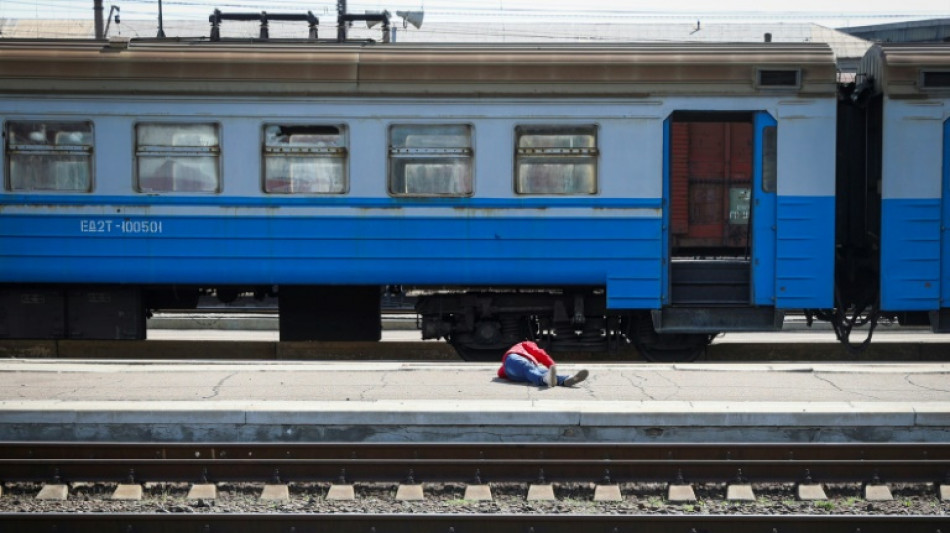 Zelenski pide "una respuesta mundial firme" tras masacre de civiles en Kramatorsk