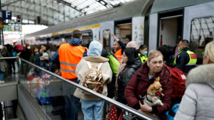Berliner Sozialsenatorin: Bund untersch&auml;tzte Fl&uuml;chtlingsstrom stark