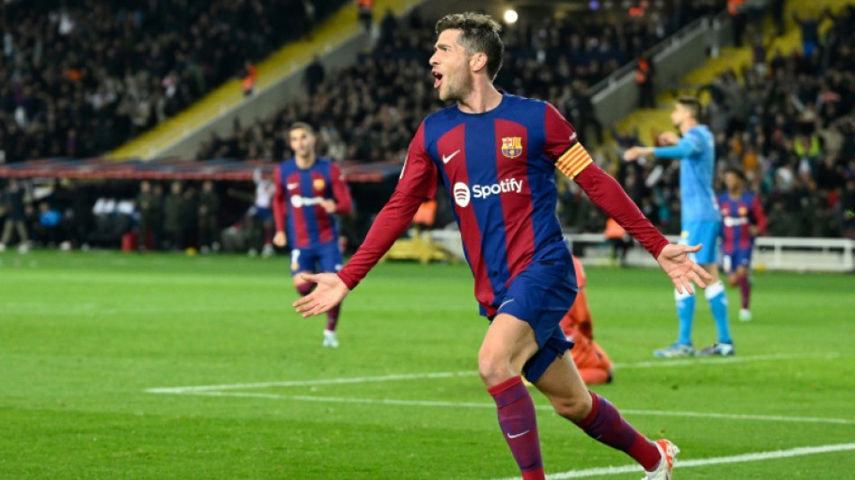 Barcelona vence Almer&iacute;a e respira antes de paralisa&ccedil;&atilde;o do Espanhol