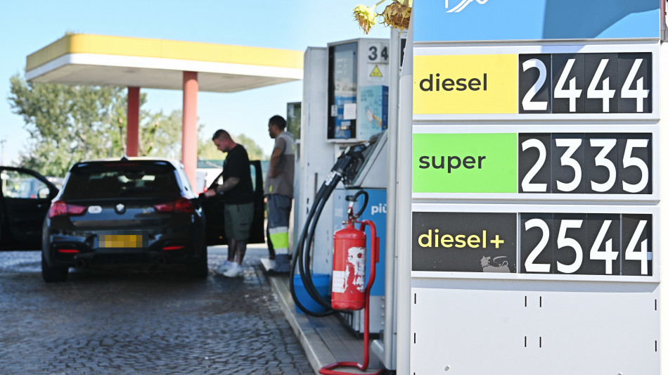 Bittarelli (itTaxi), pronti a sciopero senza interventi contro caro-carburanti