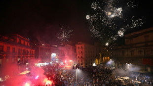 Naples ivre de joie apr&egrave;s une nuit de folie pour son 3e titre