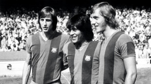 Hugo Sotil, &iacute;dolo do Barcelona e do Peru, morre aos 75 anos