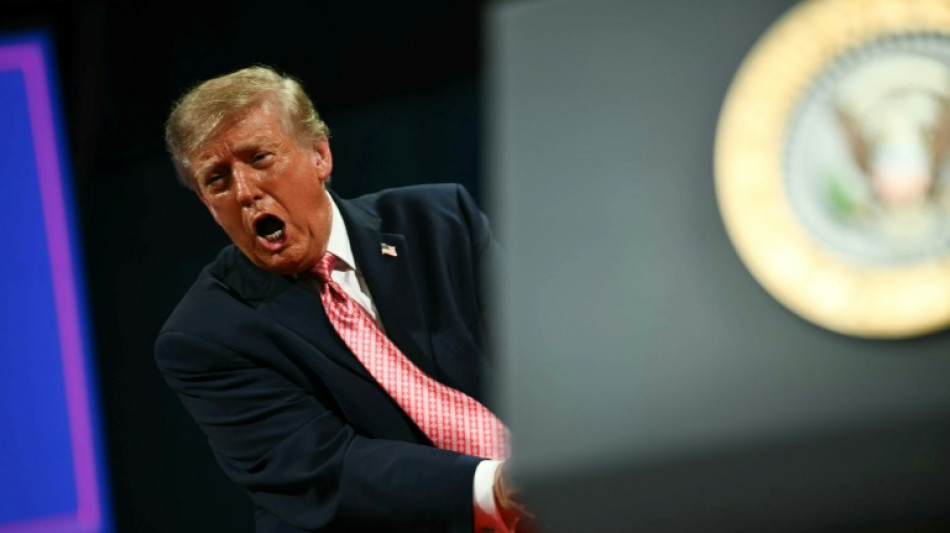  Trump se lanza a una nueva semana de m&iacute;tines para alentar el voto republicano 