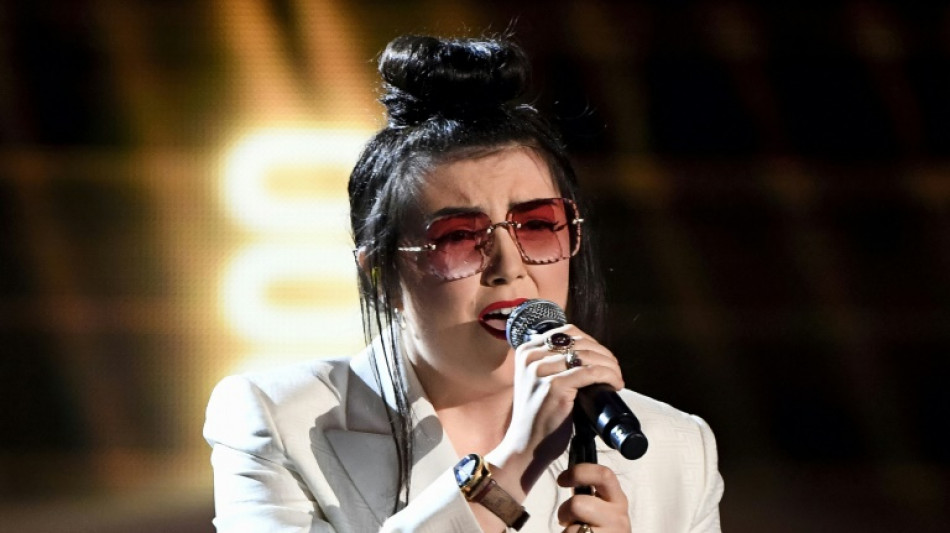 La chanteuse Hoshi, cyberharcel&eacute;e, d&eacute;nonce la trop faible r&eacute;action judiciaire