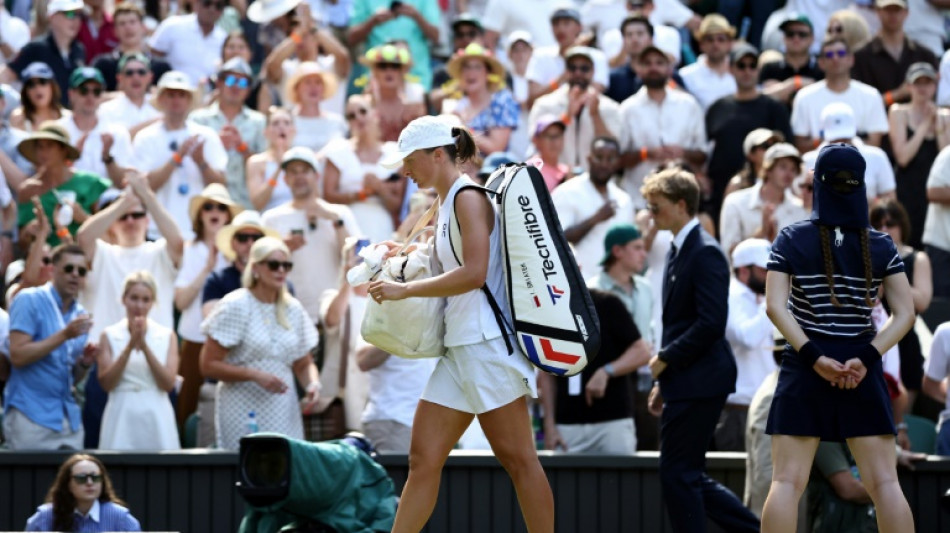  Swiatek's Wimbledon title defence ended by Philippines' Eala 