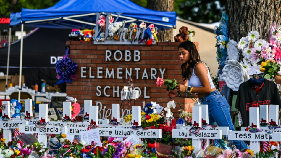 Familias de v&iacute;ctimas de tiroteo en escuela de Texas demandan a Meta y Activision