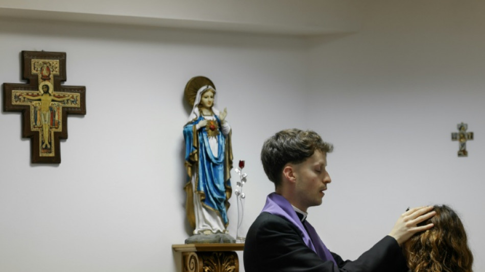 Au Portugal, un exorciste dit chasser les d&eacute;mons et d&eacute;fie l'&Eacute;glise 