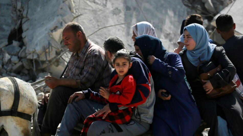 Le pr&eacute;sident Trump s'&eacute;meut de la faim &agrave; Gaza, o&ugrave; Isra&euml;l poursuit ses frappes meurtri&egrave;res