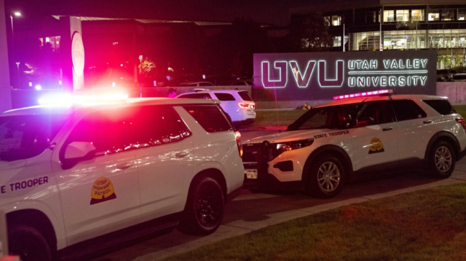 Assassino de Kirk segue foragido nos EUA ap&oacute;s FBI encontrar arma do crime